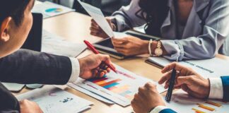 Americans Push Corporations to Stay Neutral and Prioritize Customer Experience